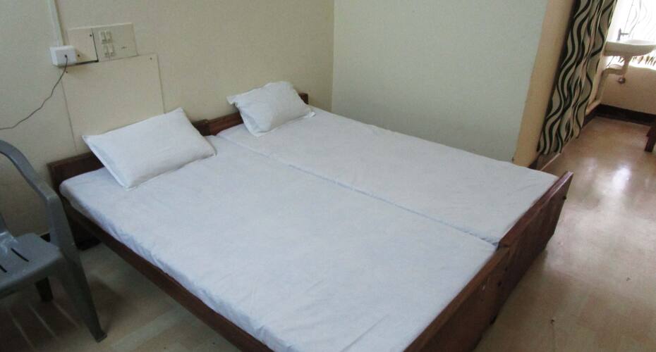Dawaraka Tourist Home, Wayanad 4